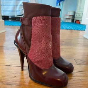 Never worn fendi pumps